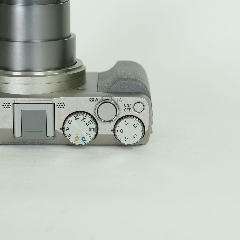 SONY Cyber-shot DSC-HX50V S チタンシルバー
