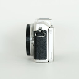 OLYMPUS PEN Lite E-PL7 ボディ シルバー