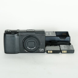 RICOH GR DIGITAL II
