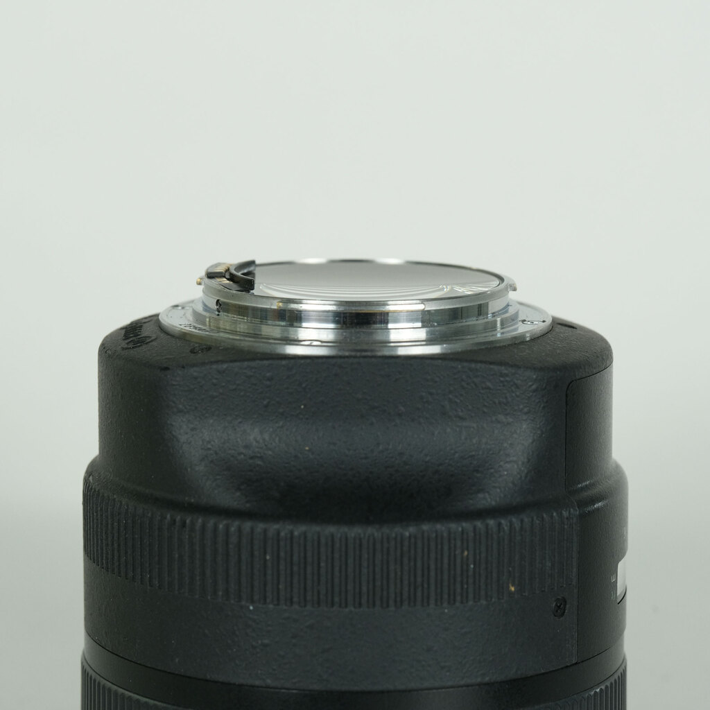 Canon EF85mm F1.2L II USMの出品 | ONE SCENE（ワンシーン）
