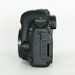 Canon EOS 6D Mark II