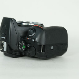 Nikon D5600