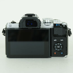 OLYMPUS OM-D E-M10 Mark III