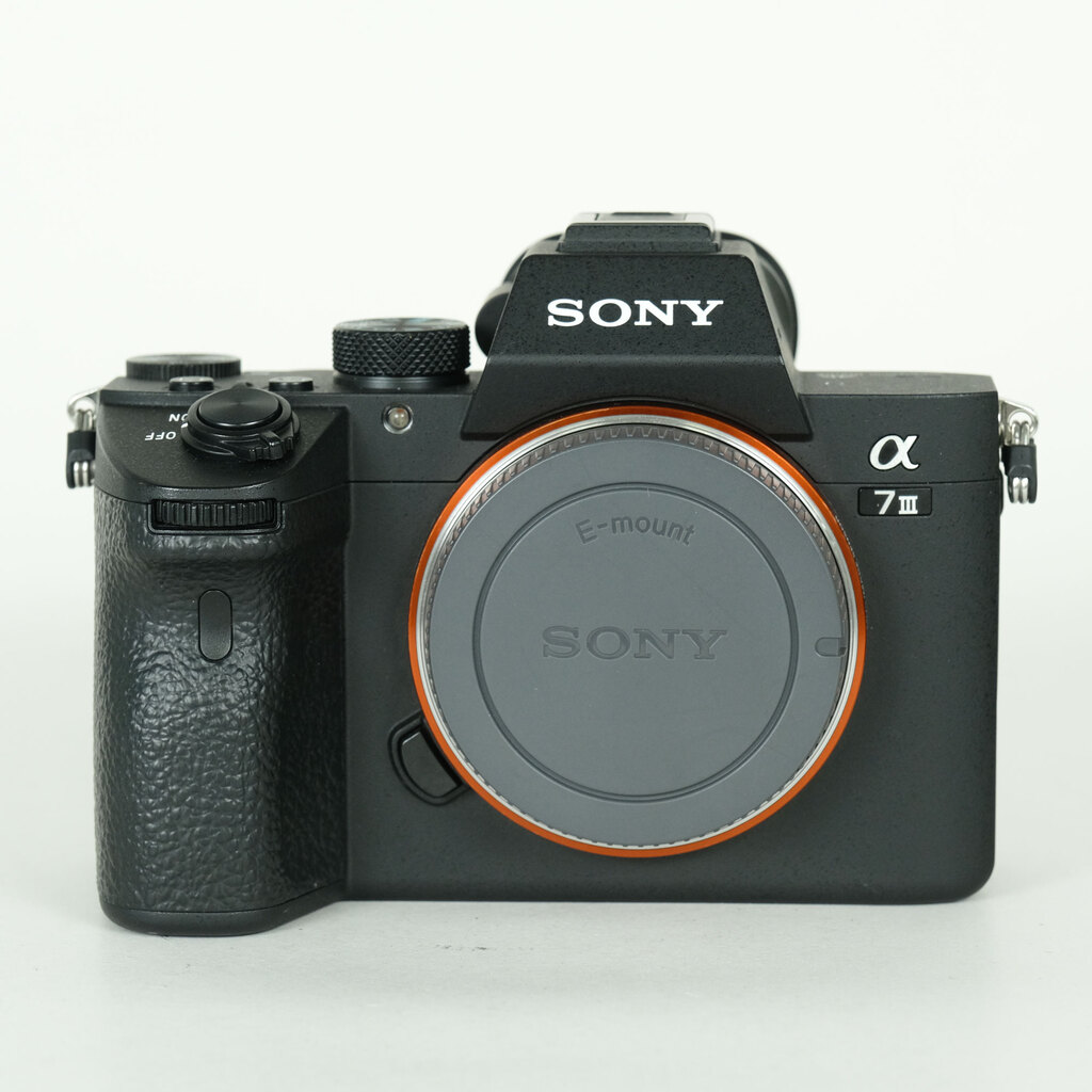 【本日10時.値上げ戻しします】SONY α7Ⅲ ILCE-7M3 価格.com - α7 III ILCE-7M3 ボディ 中古価格比較