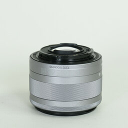 Canon EF-M15-45mm F3.5-6.3 IS STM Canon EF-M15-45mm F3.5-6.3 IS STM