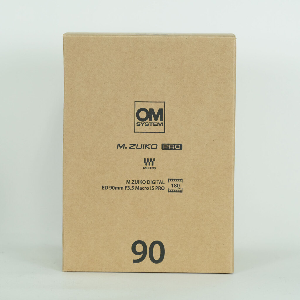 OM SYSTEM M.ZUIKO DIGITAL ED 90mm F3.5 Macro IS PRO