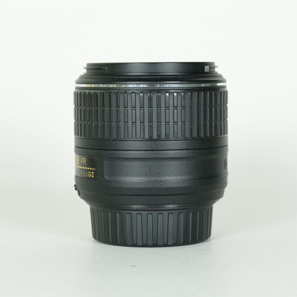Nikon AF-S DX NIKKOR 18-55mm f3.5-5.6G VR IIの出品 | ONE SCENE