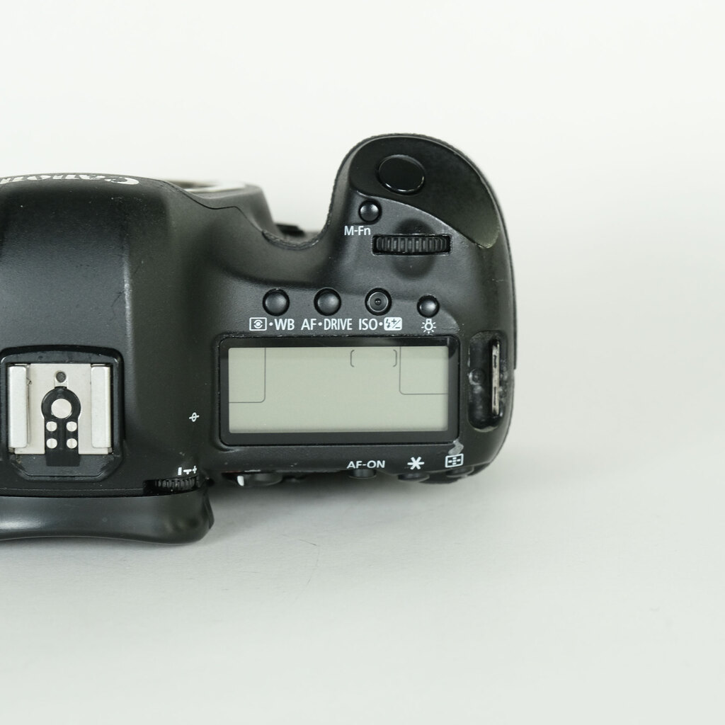 Canon EOS 5D Mark III Canon EOS 5D Mark III