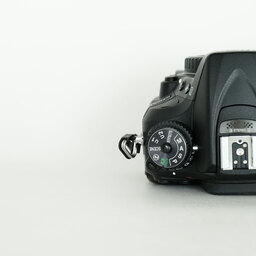 Nikon D7200 バッテリーパックキット