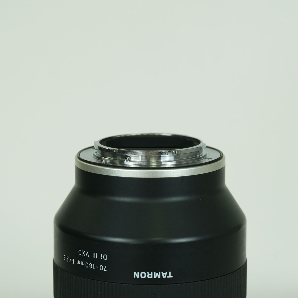 TAMRON 70-180mm F/2.8 Di III VXD (Model A056) [ ソニーE用 ]