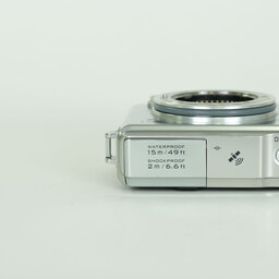 Nikon Nikon1 AW1 ボディ シルバー