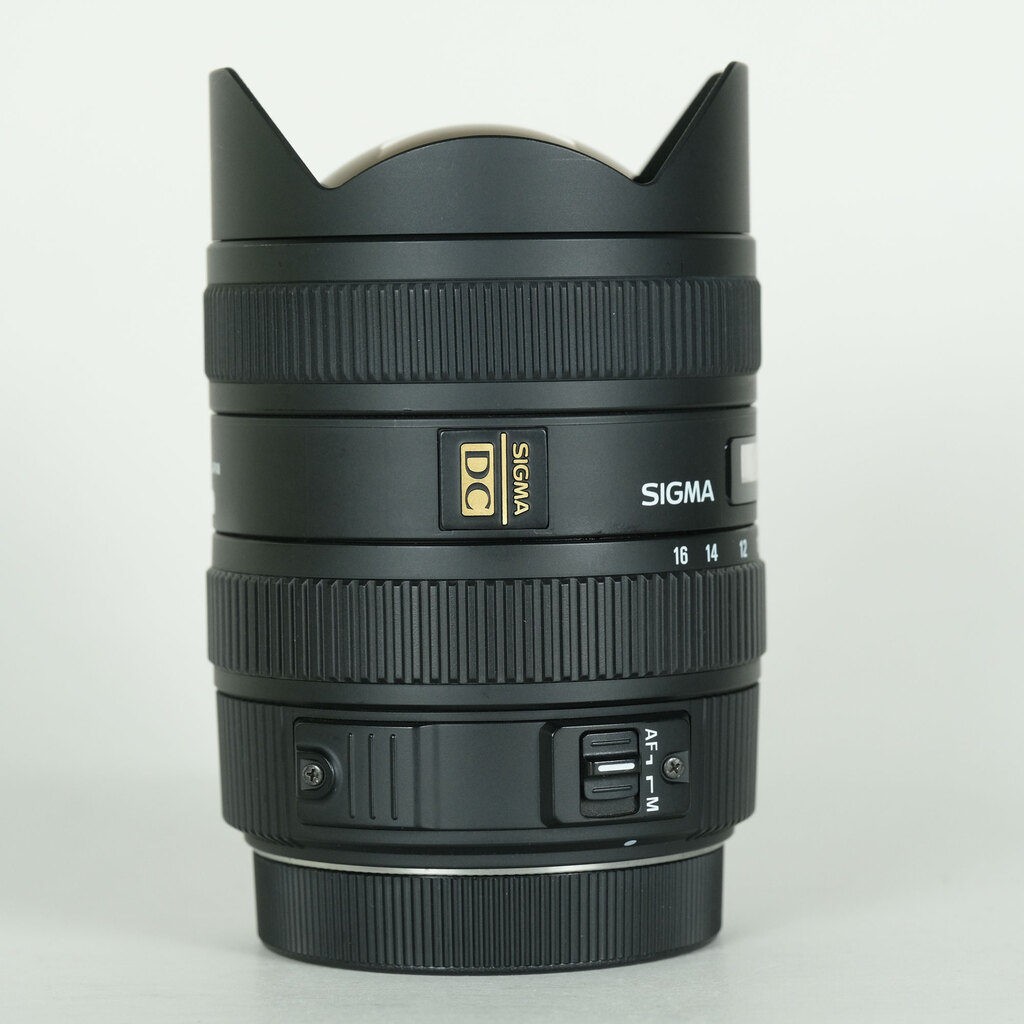 SIGMA 8-16mm F4.5-5.6DC HSM (�L���m��EF�p)