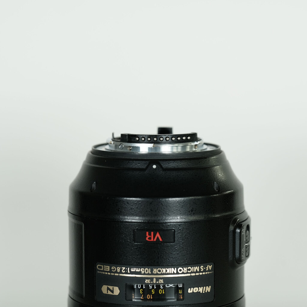 Nikon AF-S VR Micro-Nikkor 105mm f/2.8G IF-ED