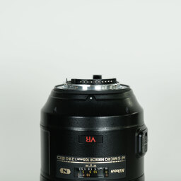 Nikon AF-S VR Micro-Nikkor 105mm f/2.8G IF-ED