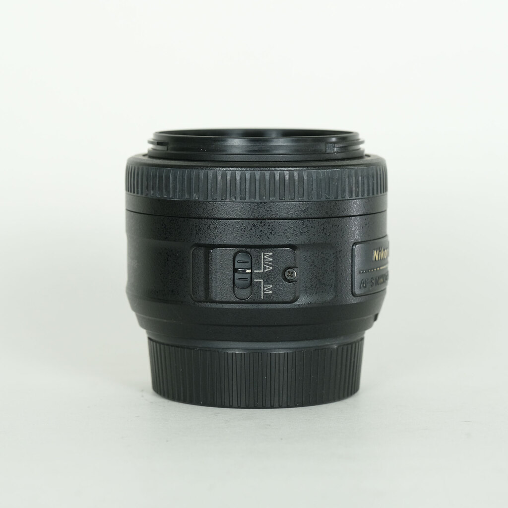 Nikon AF-S DX NIKKOR 35mm f/1.8G