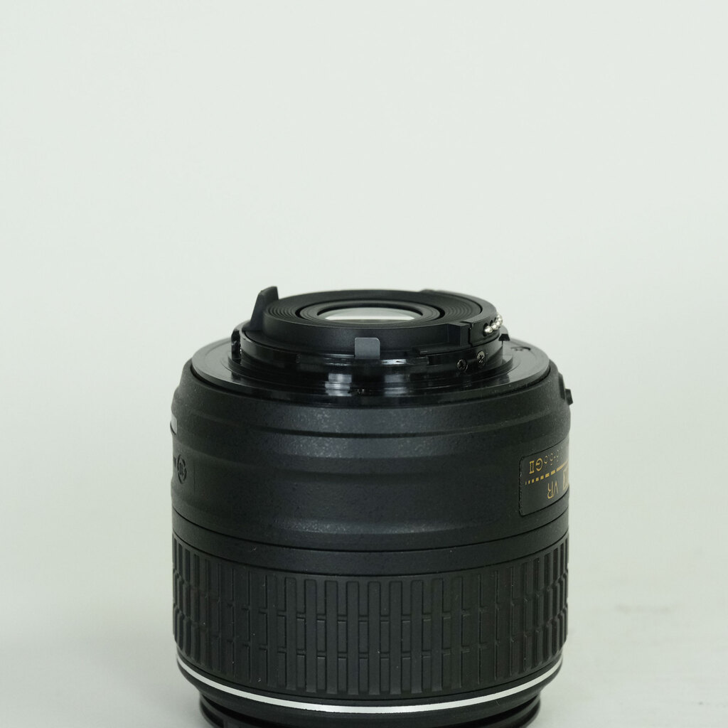 Nikon AF-S DX NIKKOR 18-55mm f3.5-5.6G VR II