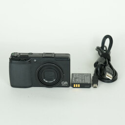 RICOH GR DIGITAL II