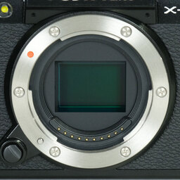 FUJIFILM X-S10