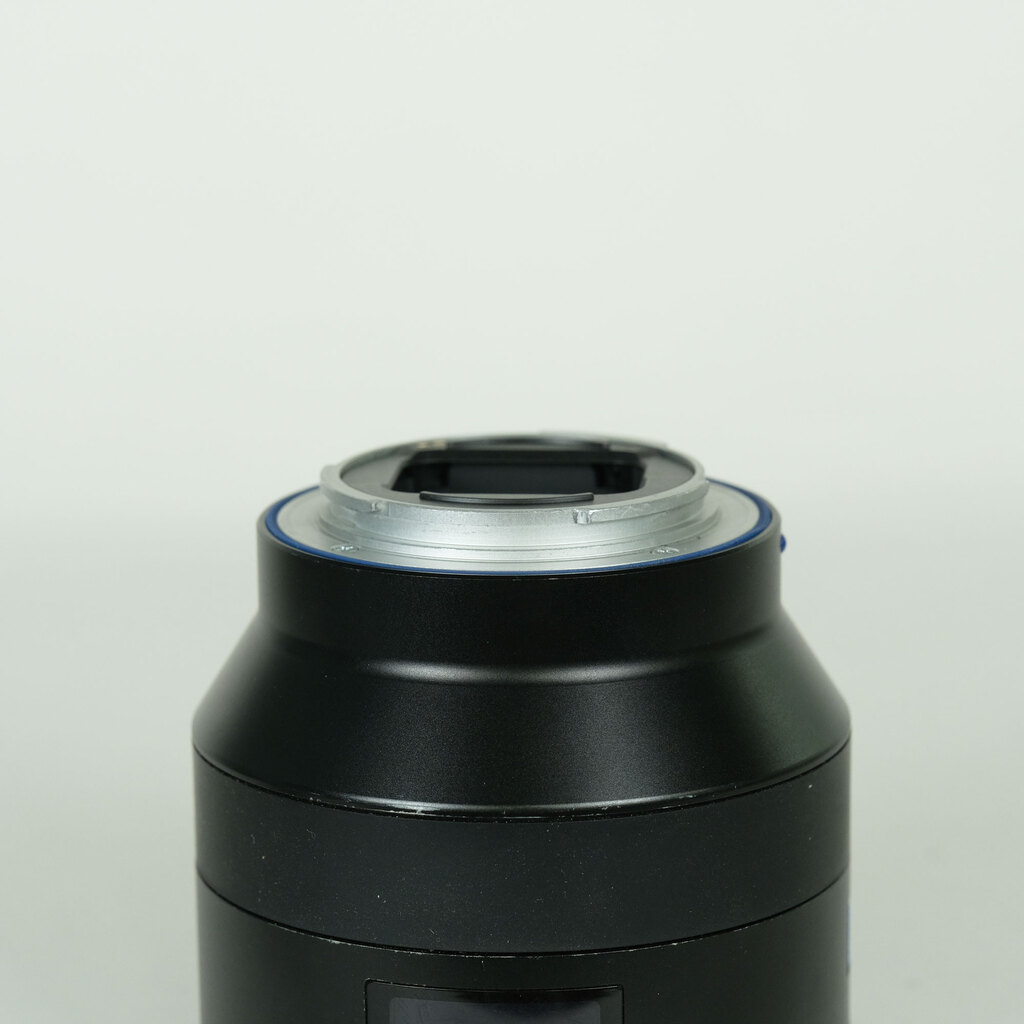 Carl Zeiss Batis 2/25 [ソニーE用]の出品 | ONE SCENE（ワンシーン）