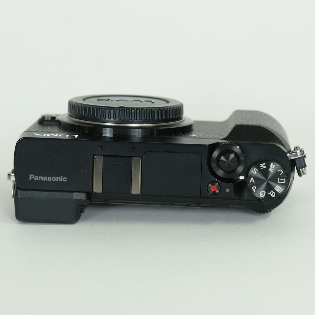 Panasonic LUMIX DMC-GX7MK2 ボディ ブラック