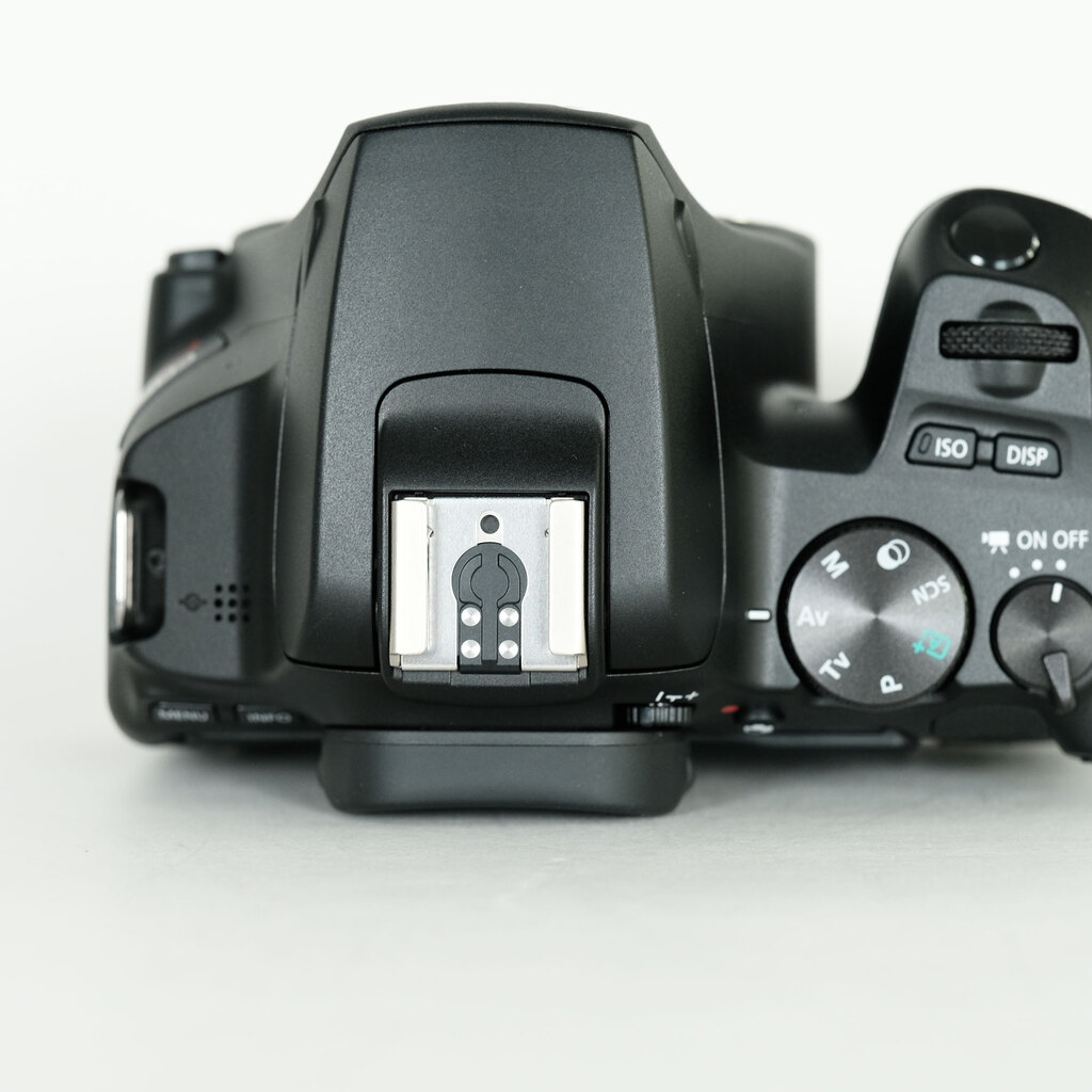 Canon EOS Kiss X10