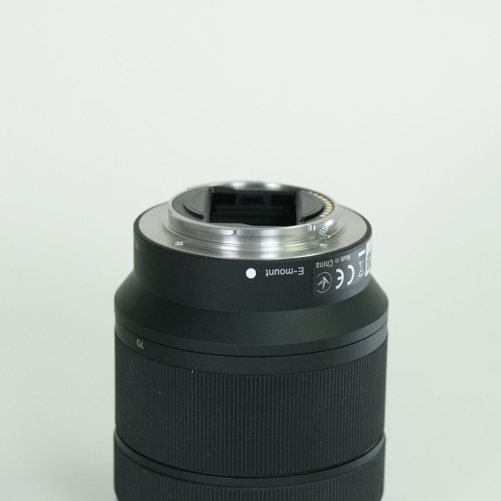 SONY FE 28-70mm F3.5-5.6 OSS SEL2870 SONY FE 28-70mm F3.5-5.6 OSS SEL2870
