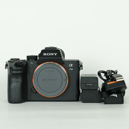 SONY α7 III（ILCE-7M3）