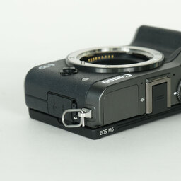 Canon EOS M6 Canon EOS M6