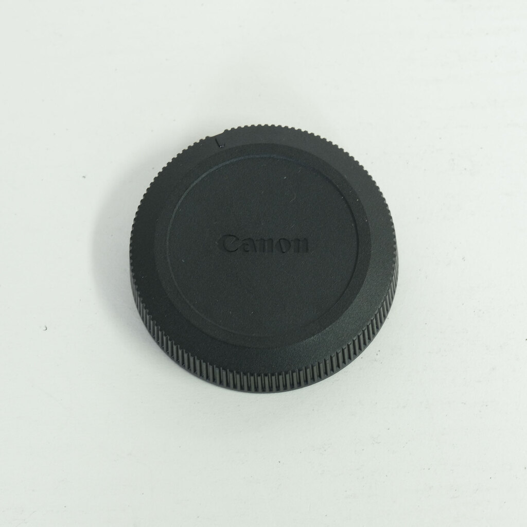 Canon RF35mm F1.8 MACRO IS STM