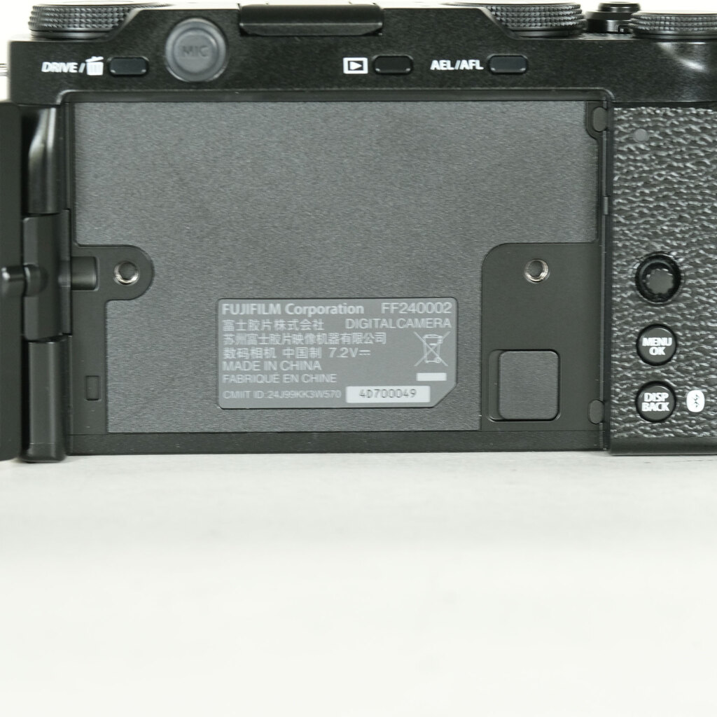 FUJIFILM X-M5