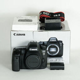 Canon EOS 6D Mark II