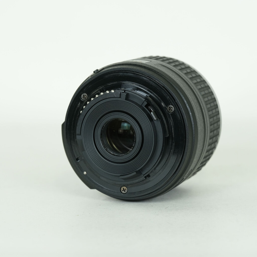Nikon AF-S DX NIKKOR 18-55mm f3.5-5.6G VR II