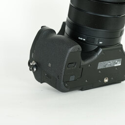 SONY Cyber-shot DSC-RX10M3