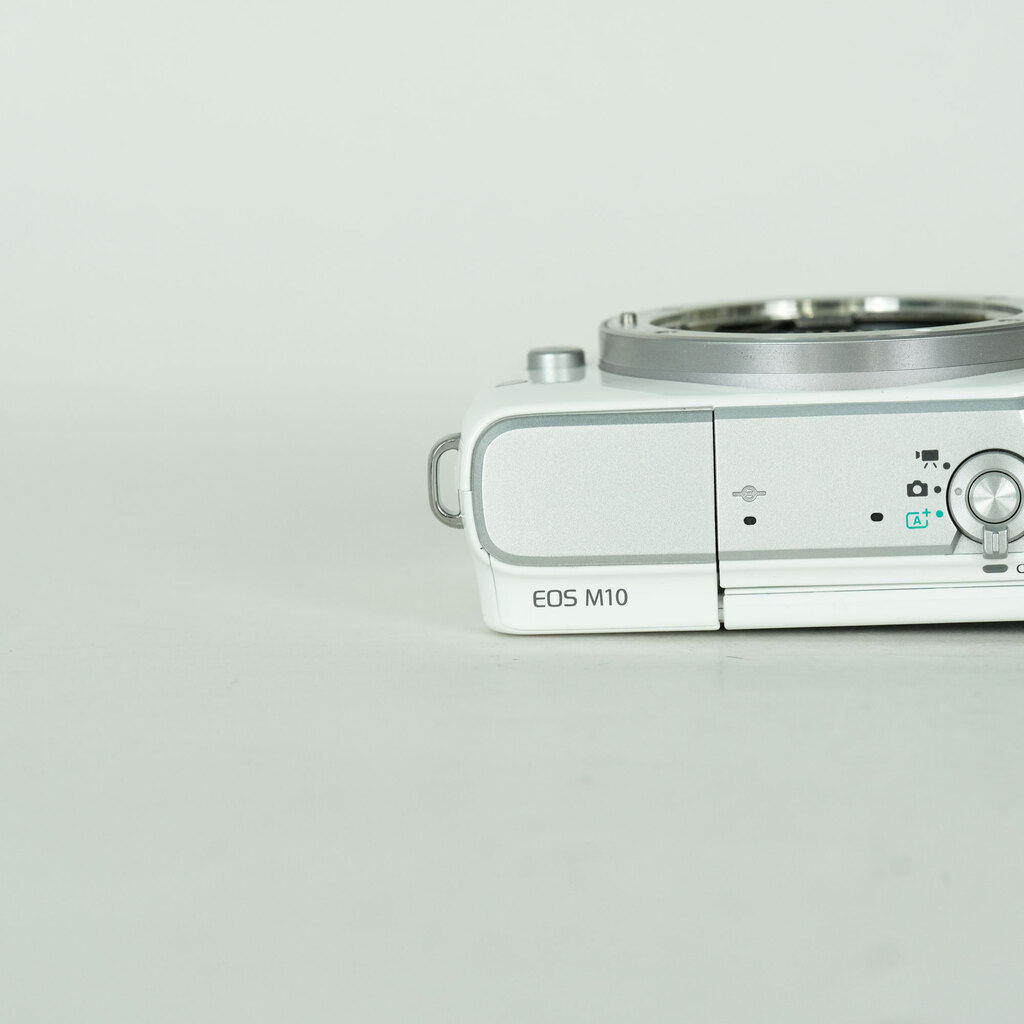 Canon EOS M10 ボディ ホワイト Canon EOS M10 ボディ ホワイト