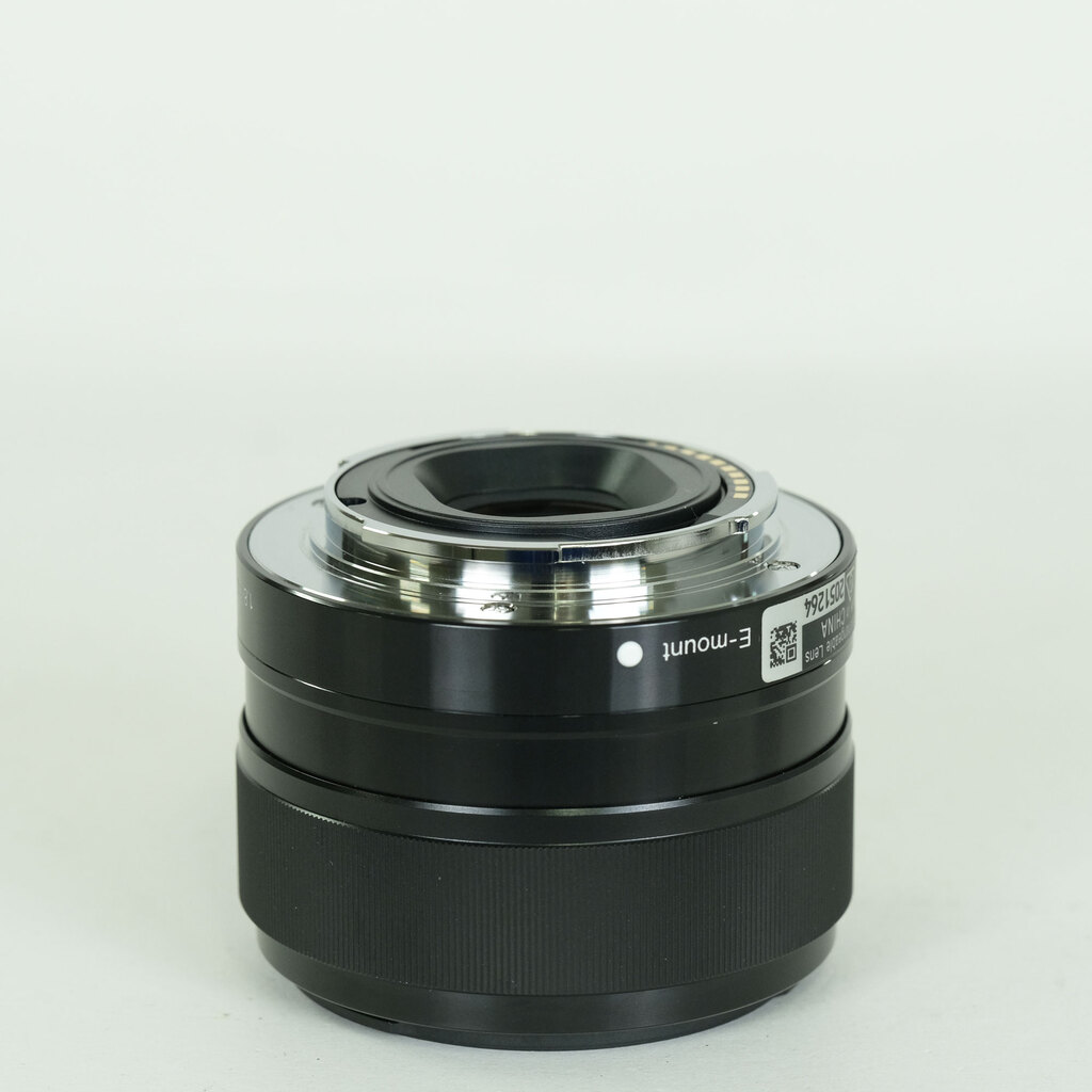 SONY E 35mm F1.8 OSS SEL35F18