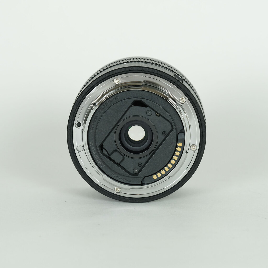 Panasonic LUMIX S 18-40mm F4.5-6.3 Panasonic LUMIX S 18-40mm F4.5-6.3