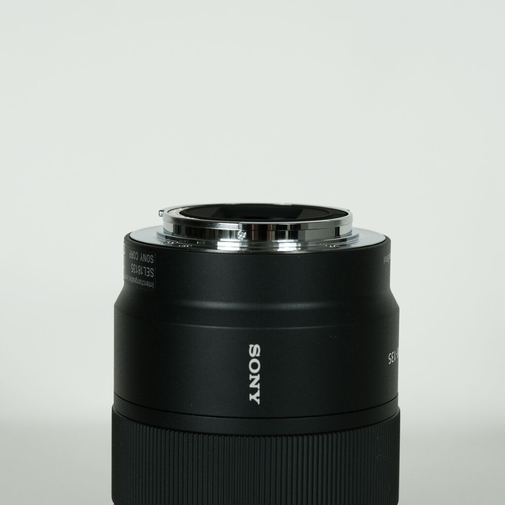 SONY E 18-135mm F3.5-5.6 OSS SEL18135
