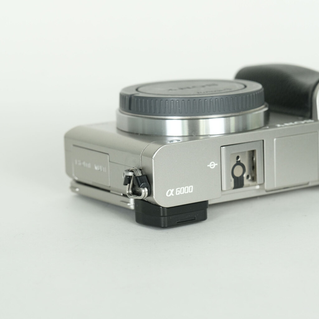SONY α6000(ILCE-6000) SONY α6000(ILCE-6000)