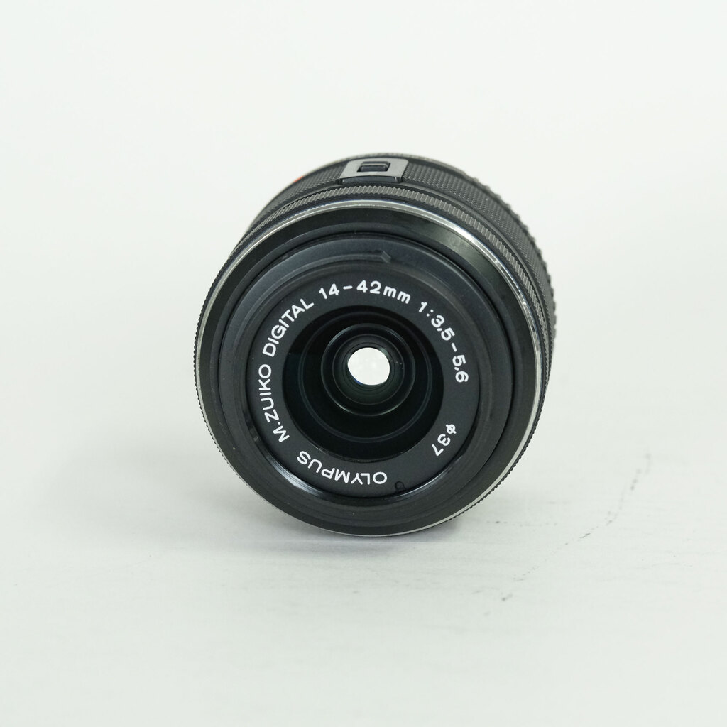 OLYMPUS M.ZUIKO DIGITAL 14-42mm F3.5-5.6IIR ブラック OLYMPUS M.ZUIKO DIGITAL 14-42mm F3.5-5.6IIR ブラック