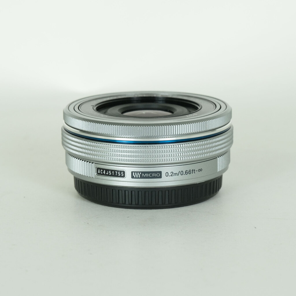 OLYMPUS M.ZUIKO DIGITAL ED 14-42mm F3.5-5.6 EZ シルバー