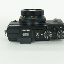 FUJIFILM X30 ブラック