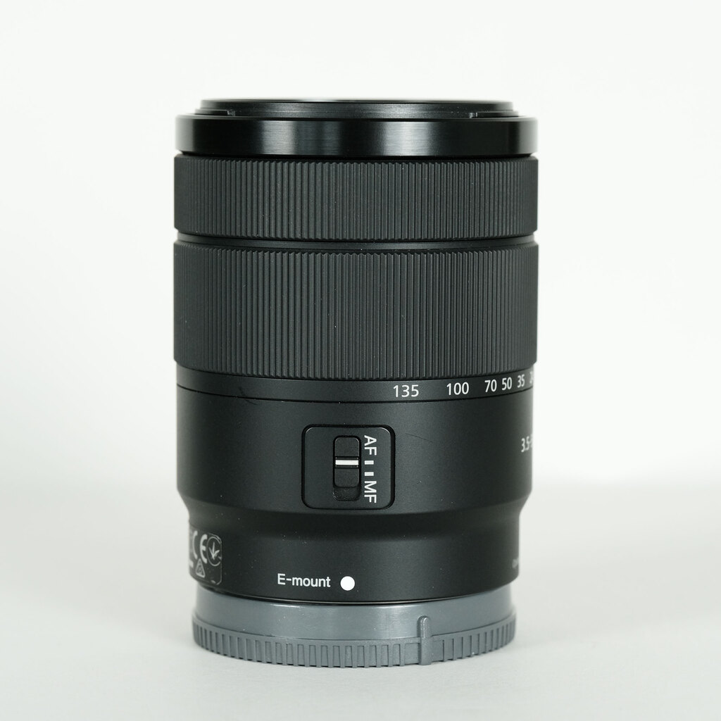 SONY E 18-135mm F3.5-5.6 OSS SEL18135