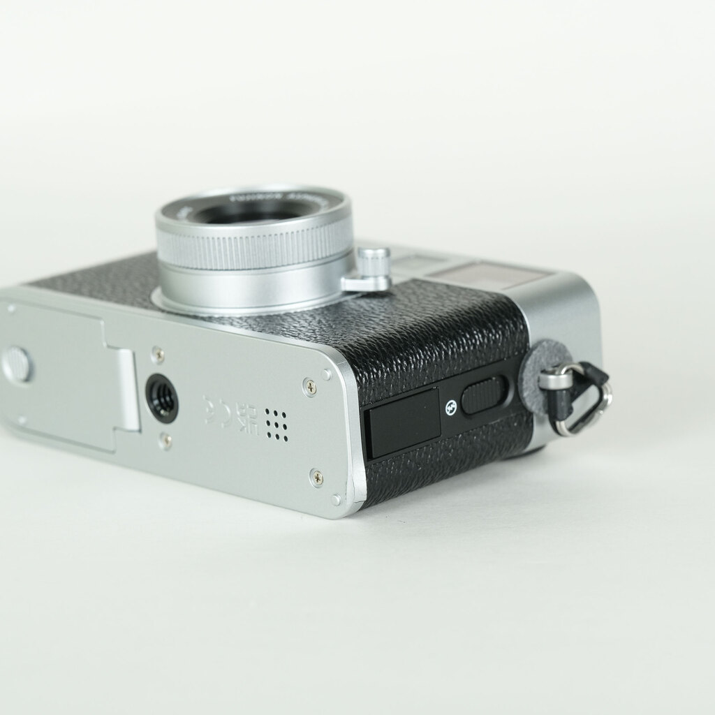 FUJIFILM X half X-HF1の出品 | ONE SCENE（ワンシーン）