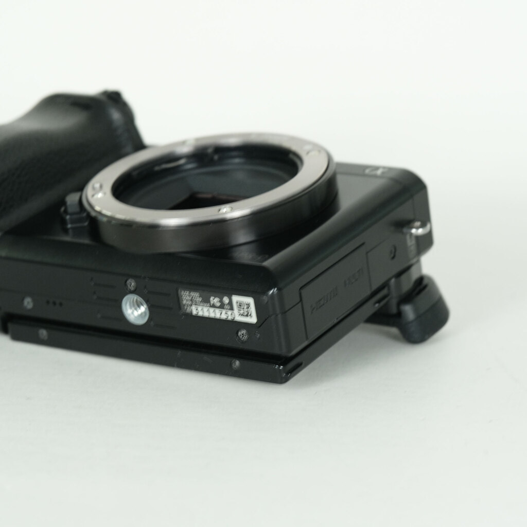 SONY α6000（ILCE-6000）の出品 | ONE SCENE（ワンシーン）
