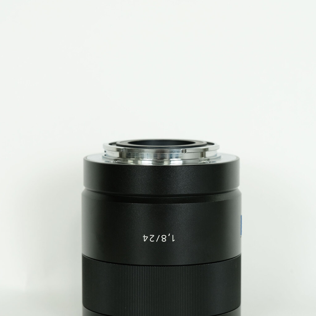SONY Sonnar T* E 24mm F1.8 ZA SEL24F18Z