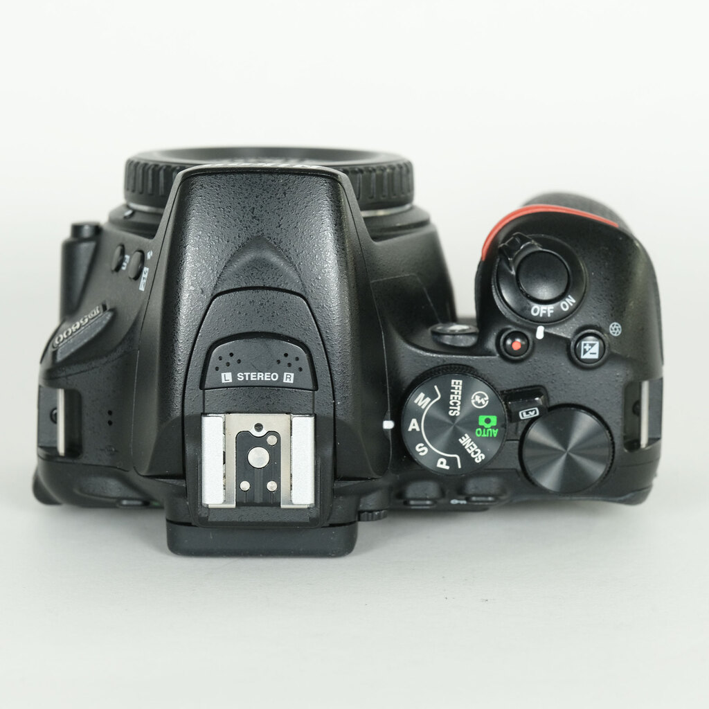 Nikon D5600