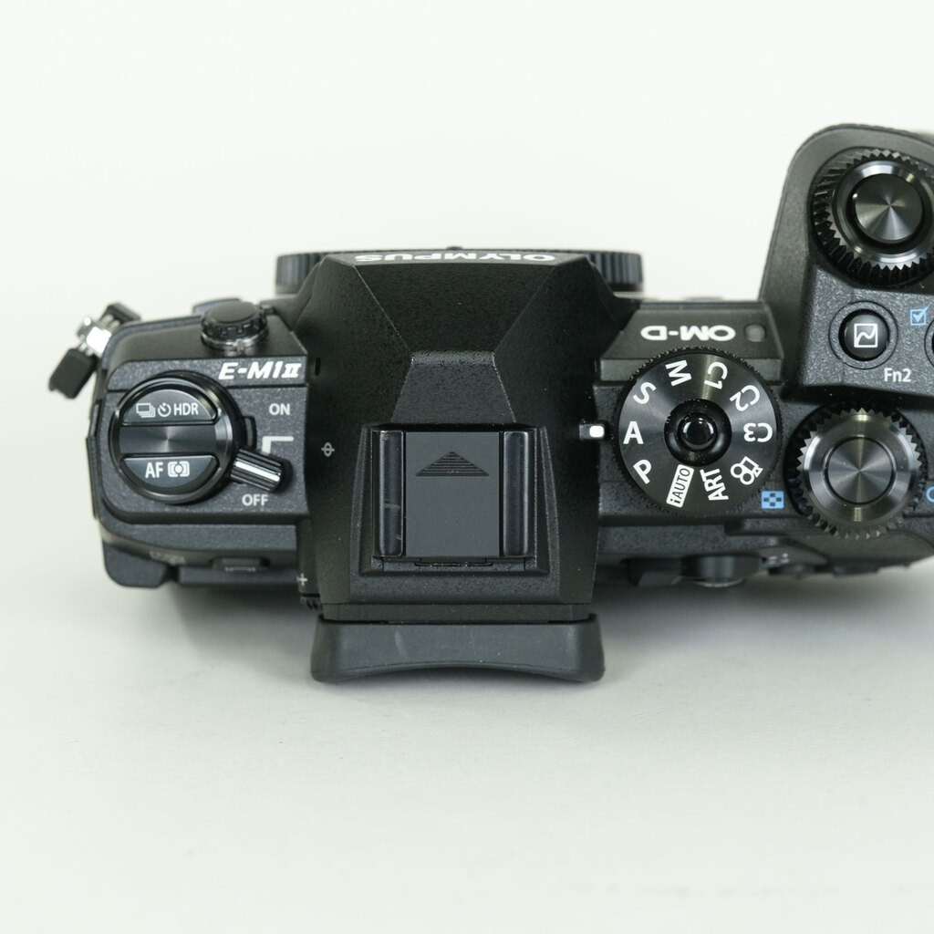 OLYMPUS OM-D E-M1 Mark II