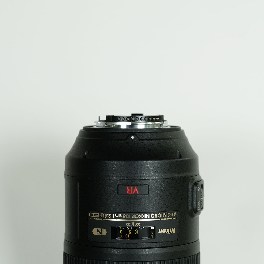 Nikon AF-S VR Micro-Nikkor 105mm f/2.8G IF-ED