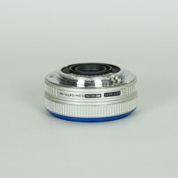 OLYMPUS M.ZUIKO DIGITAL 17mm F2.8 シルバー