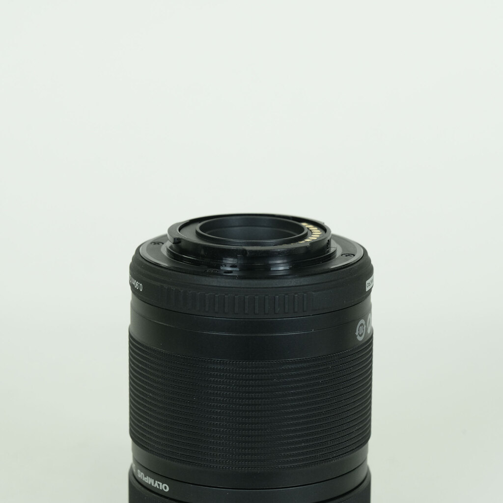 OLYMPUS M.ZUIKO DIGITAL ED 40-150mm F4.0-5.6 R OLYMPUS M.ZUIKO DIGITAL ED 40-150mm F4.0-5.6 R